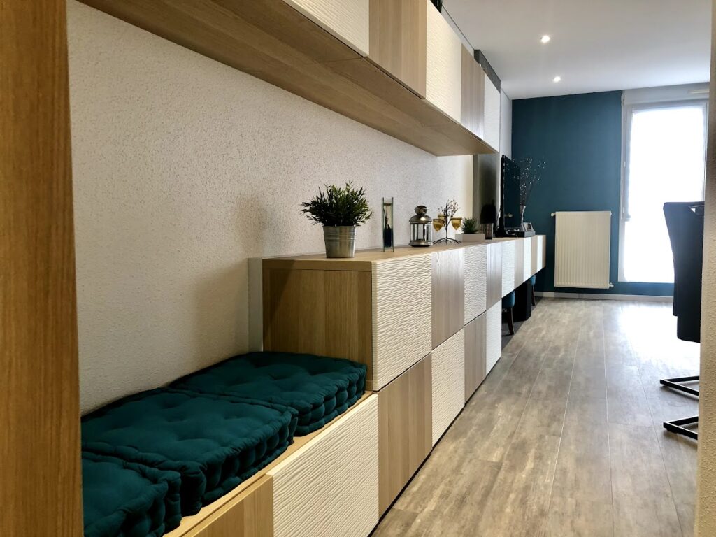 Rénovation clé en main d’un appartement du sol au plafond, création de cuisine et mobilier sur mesure à Blotzheim, à côté de Saint-Louis dans le Haut-Rhin