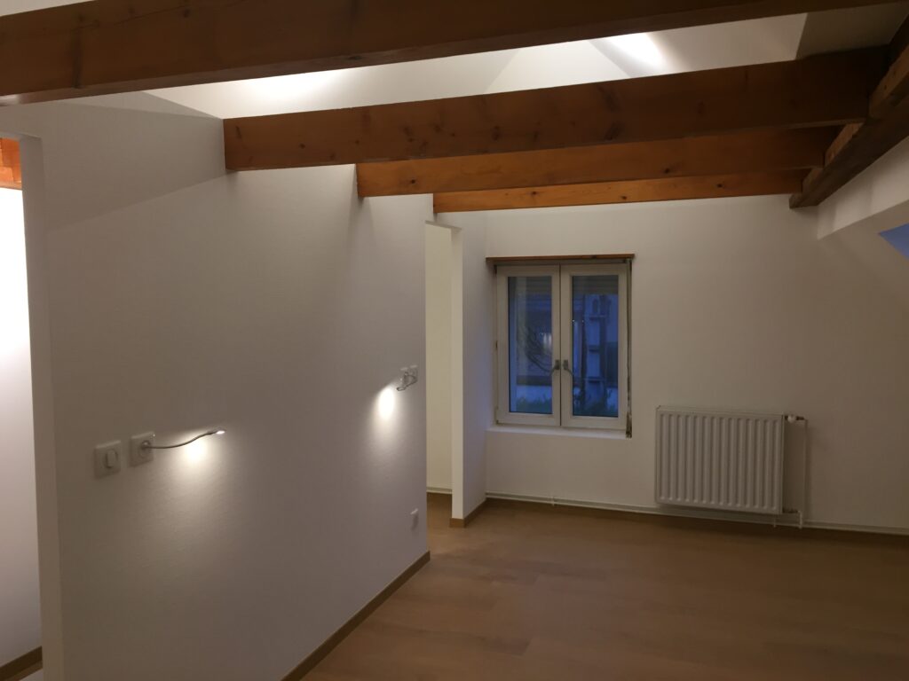 Aménagement d’une chambre avec dressing, isolation de la toiture et plâtrerie à Sausheim proche de Wittenheim