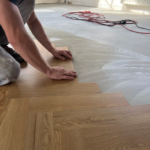 Installation de Lames PVC Effet Parquet en Chevrons à Wittenheim : Expert Sol Vinyle près de Mulhouse