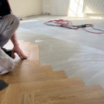 Installation de Lames PVC Effet Parquet en Chevrons à Wittenheim : Expert Sol Vinyle près de Mulhouse