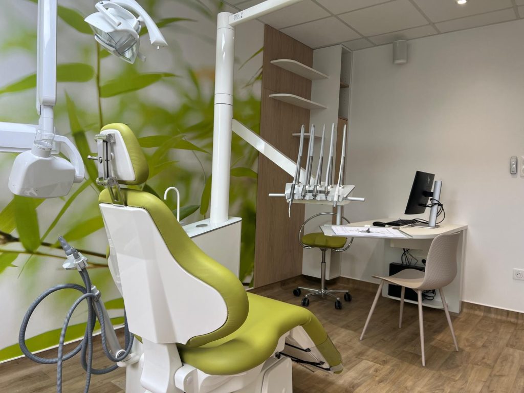 Rénover un cabinet médical en Alsace : confort des patients, respect des normes et design moderne pour un lieu sain et fonctionnel.